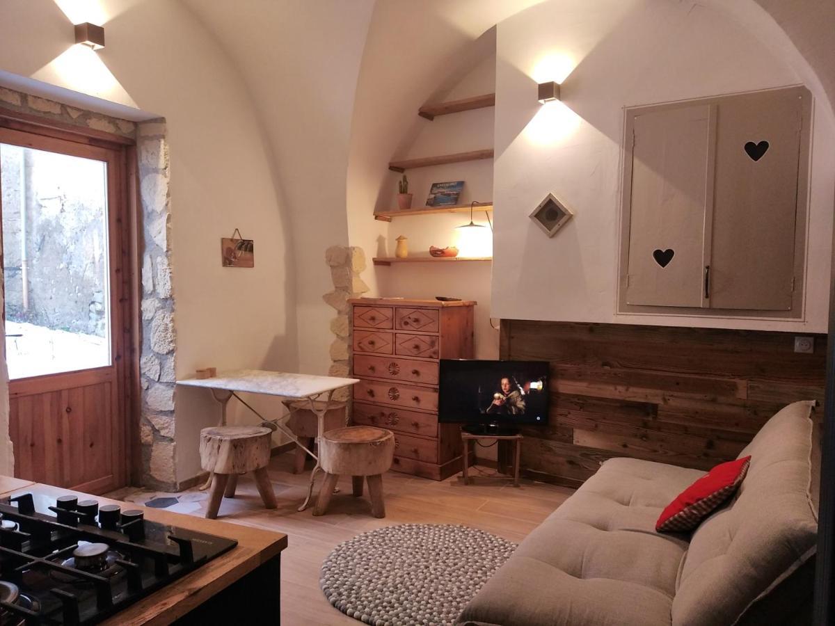 Joli Petit Appartement Montagne#Ski#Lac#Netflix# Seyne Exteriér fotografie
